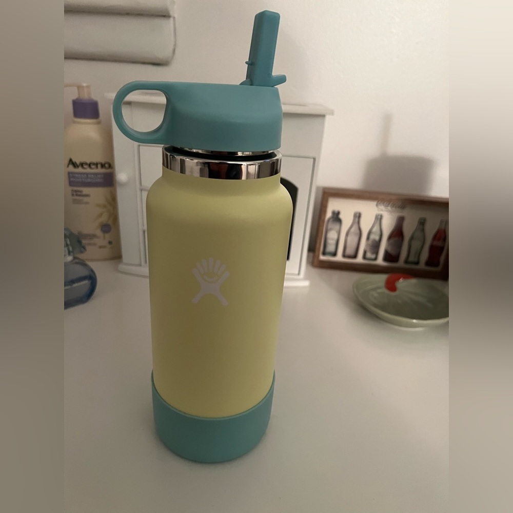 32oz pineapple color hydro flask